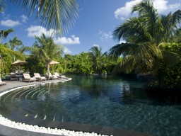 Pool area of the JA - The pool area is embedded in a tropical vegetation and offers you the ideal opportunity for relaxing.